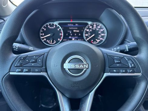 Used 2025 Nissan Sentra SV image 26