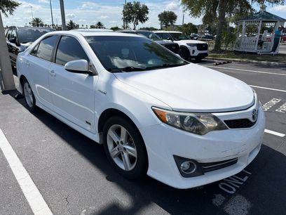 Used 2014 Toyota Camry SE w/ Moonroof Package
