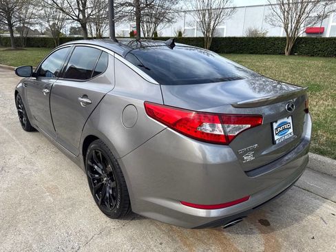 Used 2013 Kia Optima SX w/ Limited Pkg FWD image 6