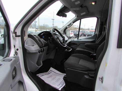 Used 2016 Ford Transit 150 XL image 7