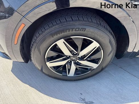 Certified 2022 Kia Sorento S FWD image 8