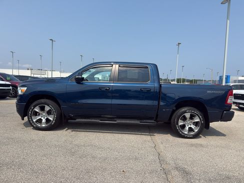 Used 2022 RAM 1500 Big Horn AWD/4WD image 6