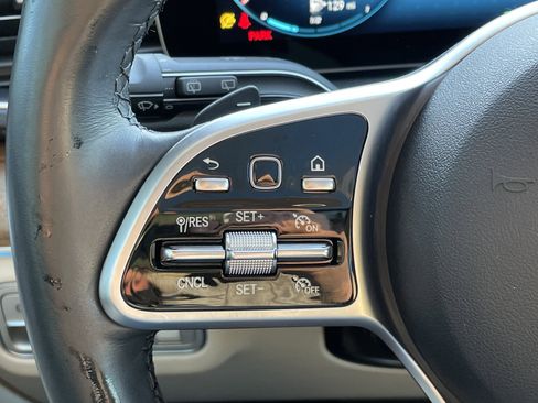 Certified 2023 Mercedes-Benz GLS 450 4MATIC image 29