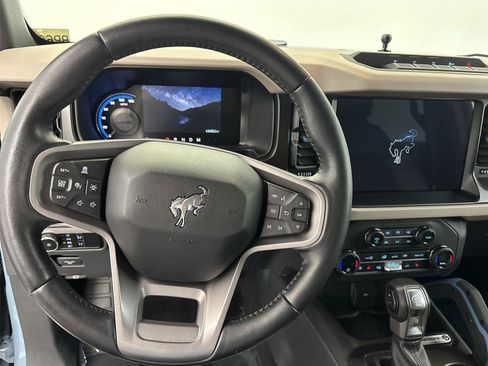 Used 2023 Ford Bronco Wildtrak AWD/4WD image 22