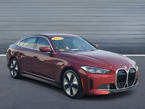 Used 2023 BMW i4 eDrive35 w/ Premium Package image 2