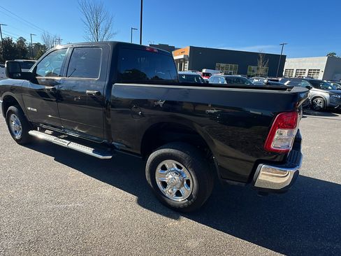 Used 2024 RAM 2500 Big Horn w/ Bed Utility Group image 10