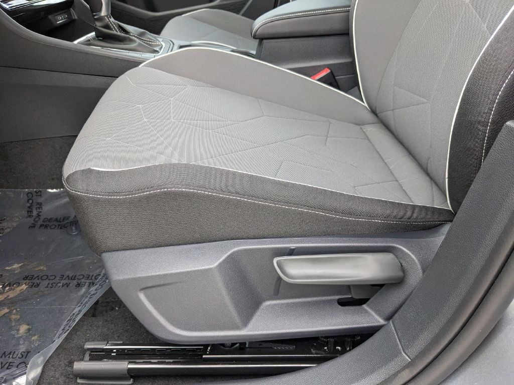 Used 2026 Volkswagen Jetta Sport FWD image 26