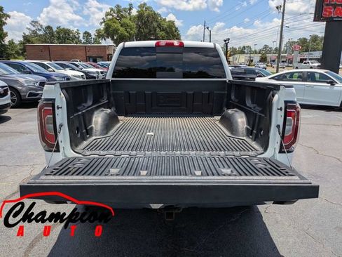 Used 2018 GMC Sierra 1500 SLT w/ SLT Premium Package AWD/4WD image 15