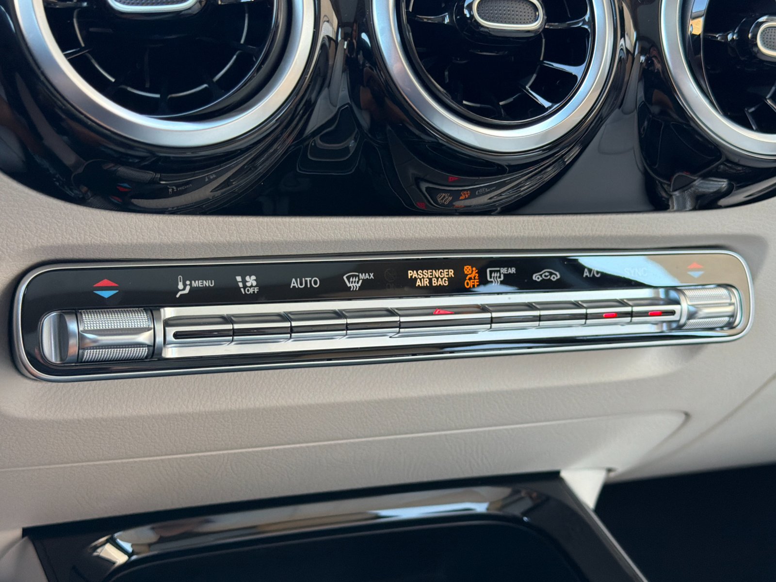 Certified 2026 Mercedes-Benz GLA 250 4MATIC image 19