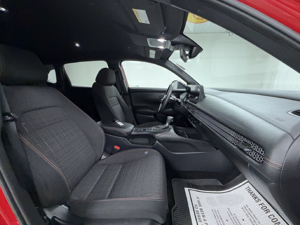 Used 2025 Honda HR-V Sport image 18