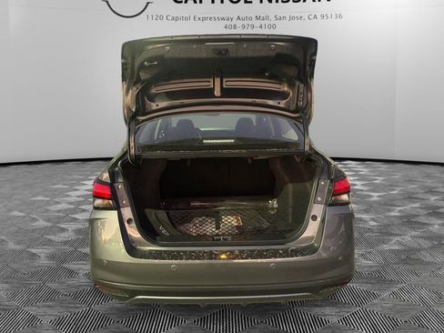 New 2025 Nissan Versa SR w/ Trunk Package image 11