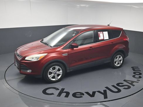 Used 2016 Ford Escape SE FWD image 29