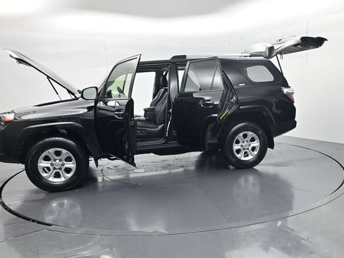 Used 2021 Toyota 4Runner SR5 Premium w/ Moonroof Package AWD/4WD image 68