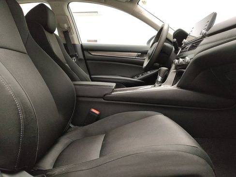 Used 2019 Honda Accord LX image 21