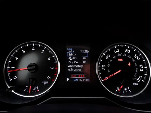 Used 2021 Toyota RAV4 LE image 37