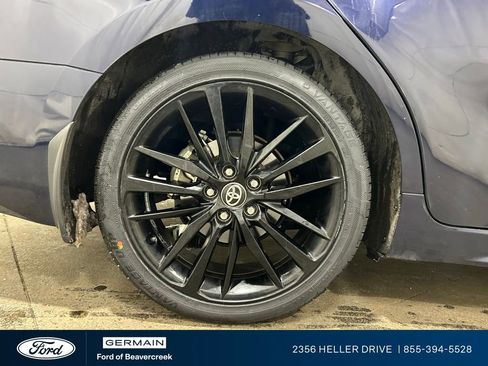 Used 2021 Toyota Camry XSE image 10