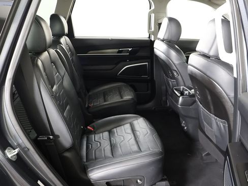 Used 2022 Kia Telluride SX w/ SX Prestige Package AWD/4WD image 41