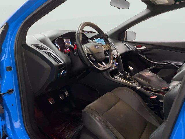 Used 2017 Ford Focus RS AWD/4WD image 66