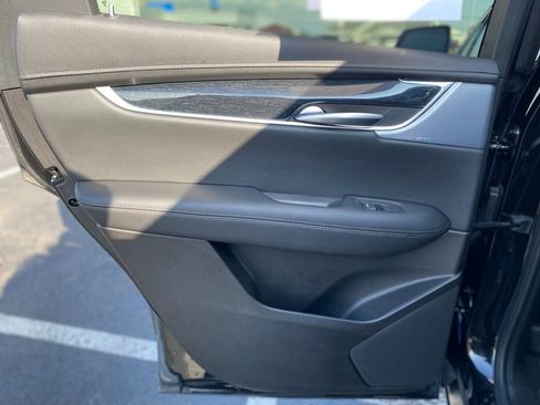 Used 2025 Cadillac XT5 Premium Luxury FWD image 16