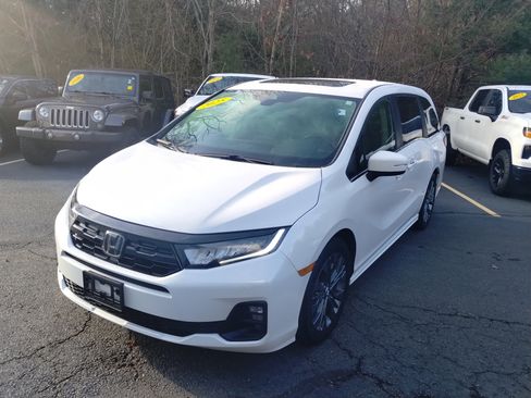 Used 2025 Honda Odyssey Touring image 7