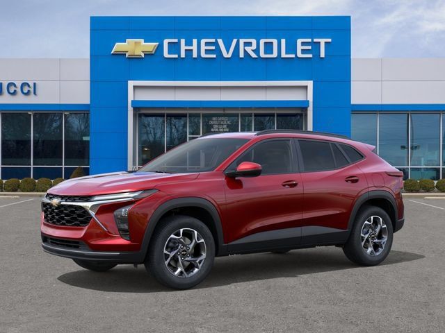 New 2026 Chevrolet Trax LT w/ Sunroof Package FWD image 2