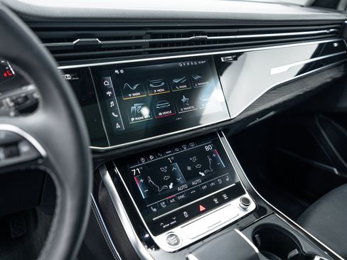 Certified 2023 Audi Q8 Prestige w/ Prestige Package AWD/4WD image 13