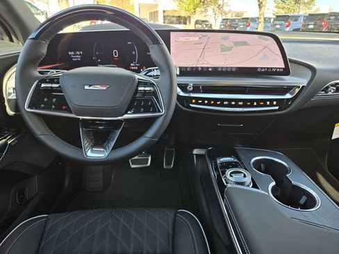 New 2026 Cadillac Lyriq V AWD/4WD image 17