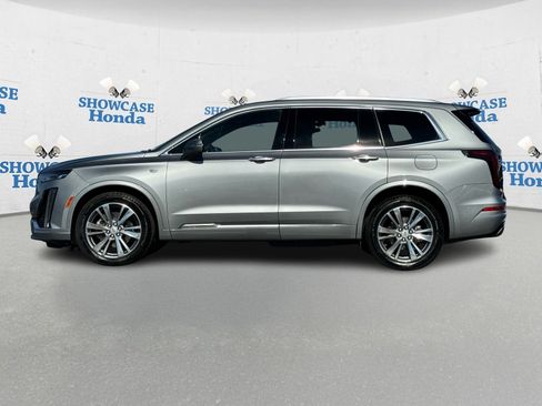 Used 2025 Cadillac XT6 Premium Luxury image 4