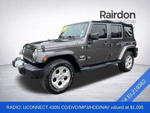 Used 2014 Jeep Wrangler Unlimited Sahara w/ Connectivity Group AWD/4WD image 3