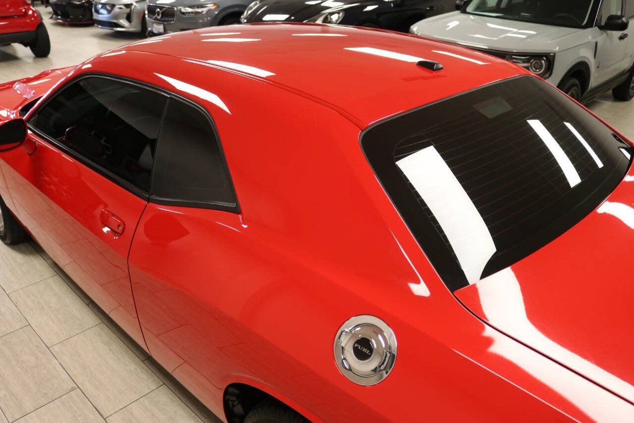 Used 2023 Dodge Challenger SXT RWD image 97