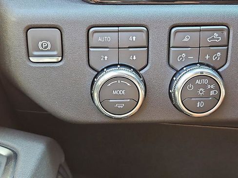 New 2026 GMC Sierra 2500 SLT image 20