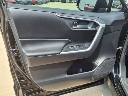 Used 2023 Toyota RAV4 XLE Premium FWD image 27