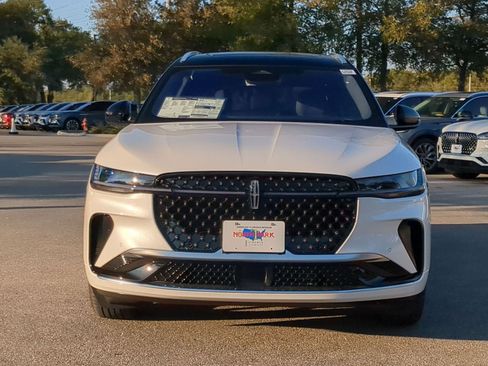 New 2026 Lincoln Nautilus Black Label image 8