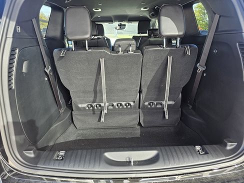 New 2026 Chrysler Pacifica Select image 10