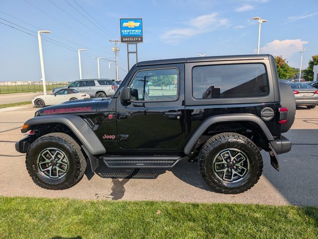 Used 2024 Jeep Wrangler Rubicon w/ Technology Group AWD/4WD image 10