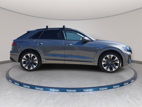 Certified 2025 Audi Q8 Premium Plus image 2