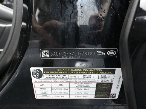 Used 2020 Jaguar E-PACE SE image 53