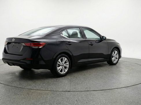 Used 2025 Nissan Sentra S FWD image 9