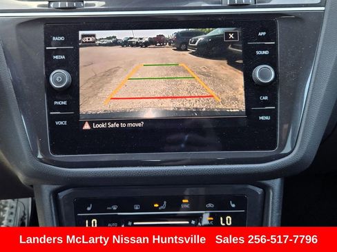 Used 2024 Volkswagen Tiguan SE image 19