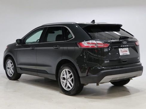 Used 2022 Ford Edge SEL w/ Convenience Package AWD/4WD image 6