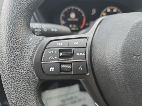 Used 2024 Honda CR-V EX image 17