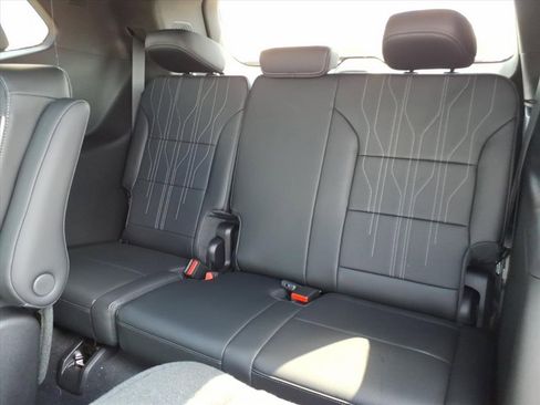 New 2026 Buick Enclave Avenir w/ Super Cruise Package image 15