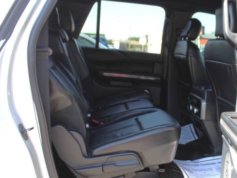 Used 2019 Ford Expedition Max XLT w/ Equipment Group 201A AWD/4WD image 11