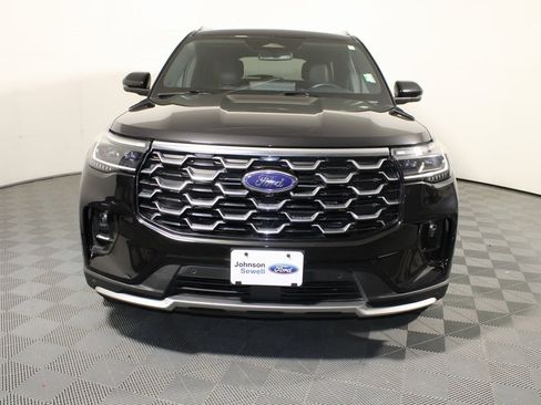 Certified 2025 Ford Explorer Platinum w/ LUX Leather Package image 3