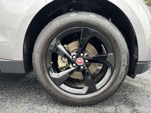 Used 2020 Jaguar F-PACE Premium image 12