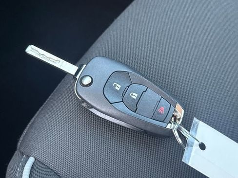 Used 2021 Chevrolet TrailBlazer LS image 29