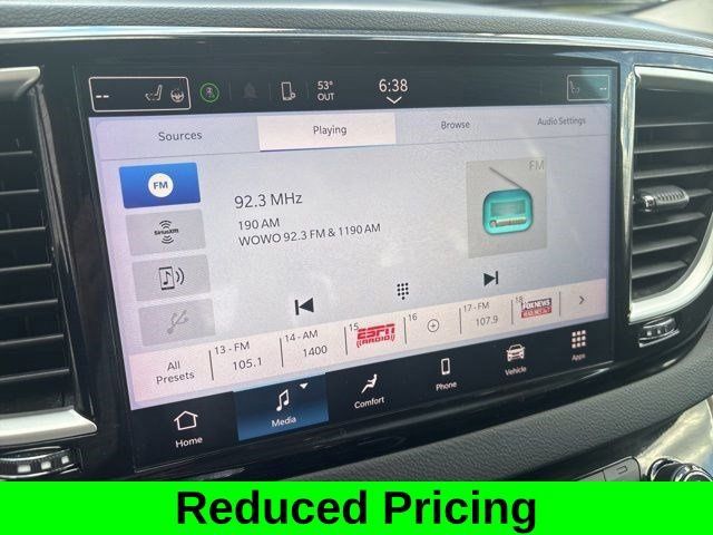 Used 2024 Chrysler Pacifica Touring-L FWD image 21