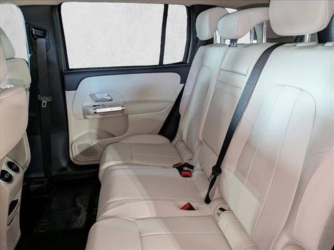 New 2026 Mercedes-Benz GLB 250 image 16