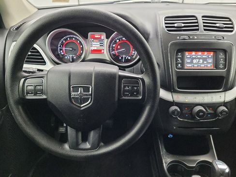 Used 2019 Dodge Journey SE w/ Blacktop Package FWD image 22