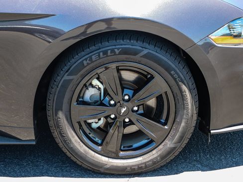 Certified 2023 Ford Mustang Coupe RWD image 9